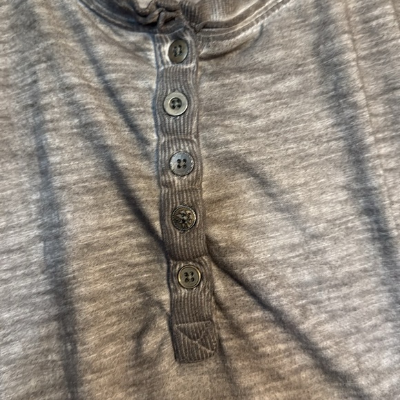 Free people Henley Tshirt with embellished sleeves Size M - Picture 4 of 8